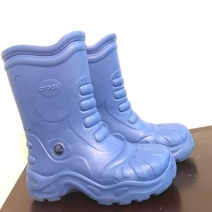 Toddler’s rain boots Crocs